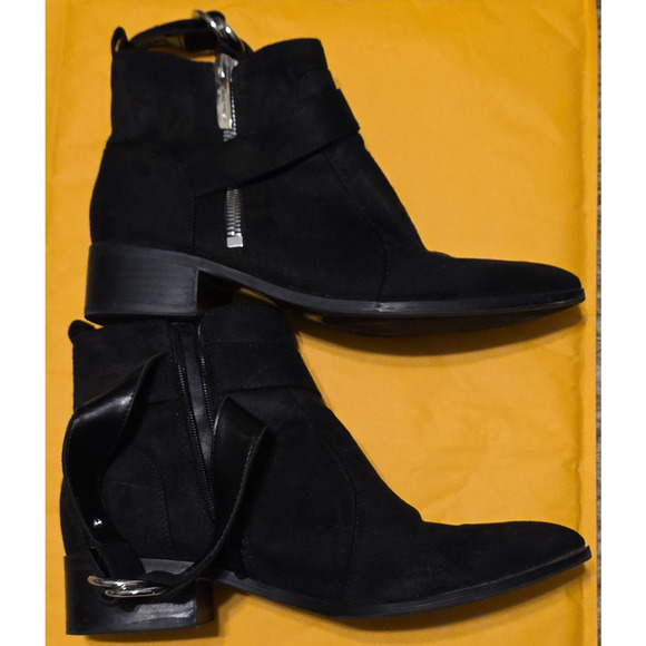 Nine West Women's Ankle Boots 9M Black Pointed Toe Zip Cuban Heels Wndahila3 - Picture 1 of 6